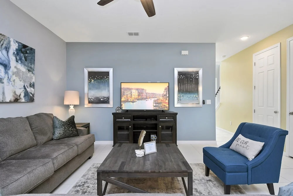 4 Bed Home Splash Pool at Solara