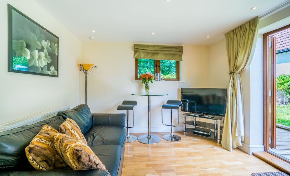 Westwood Guest House - Room Only