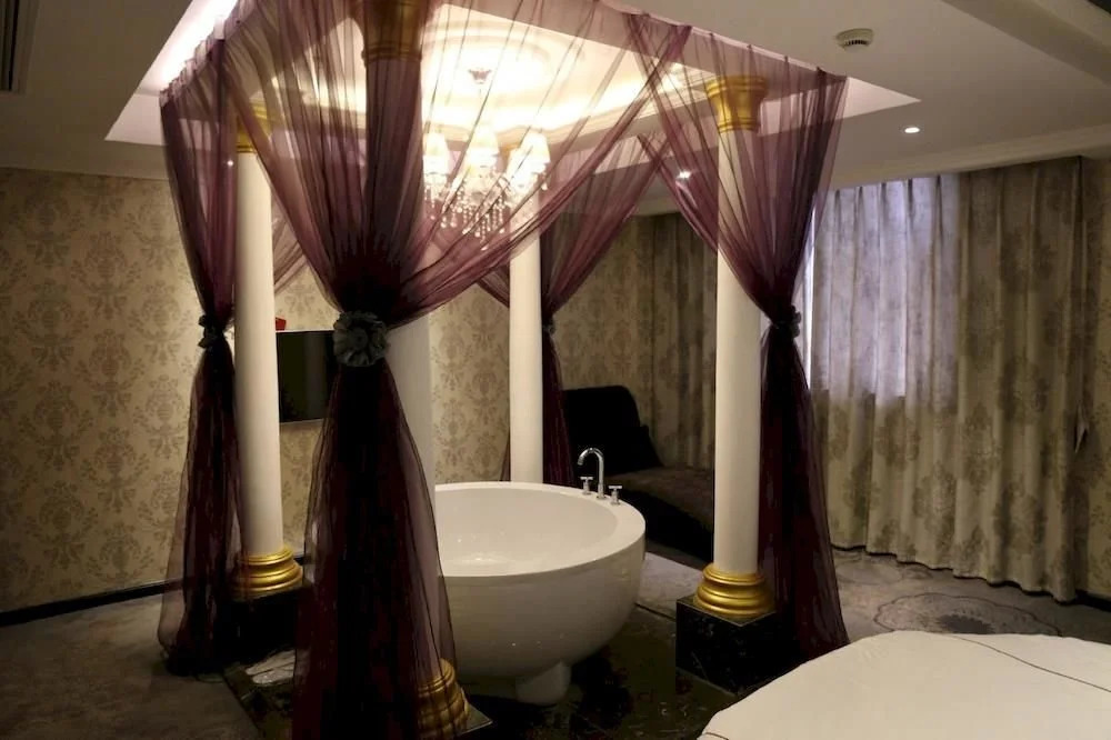 Yangzhou Punk Ballet Hotel
