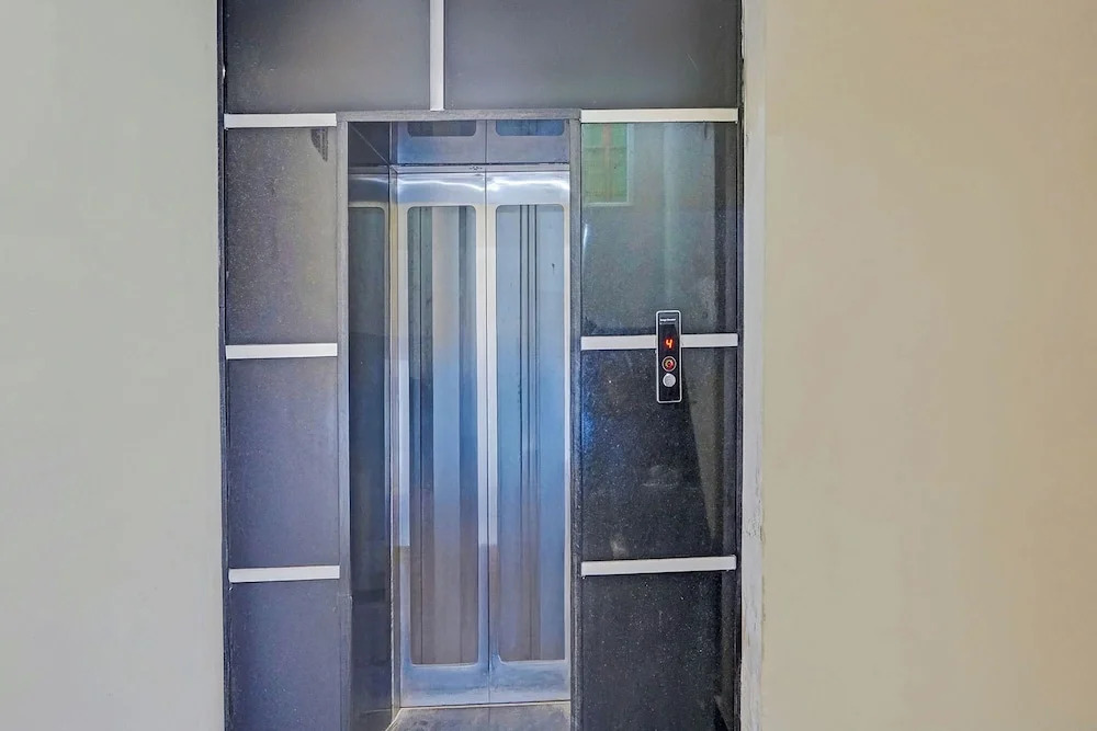 Fabhotel Vishal Residency