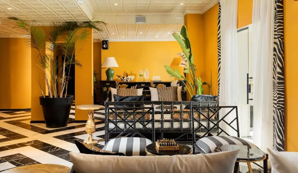 Beach Hotel by Zvieli Hotels
