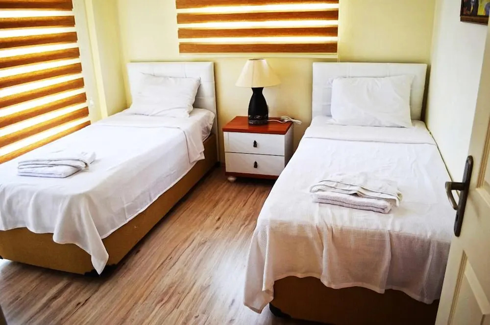 3 Bedroom Apartment Lake View 9 by Likya Global