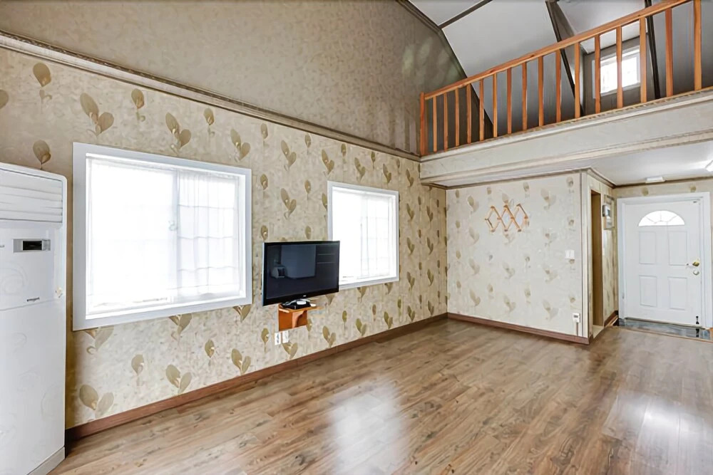 Gimhae Solfragrance Pension