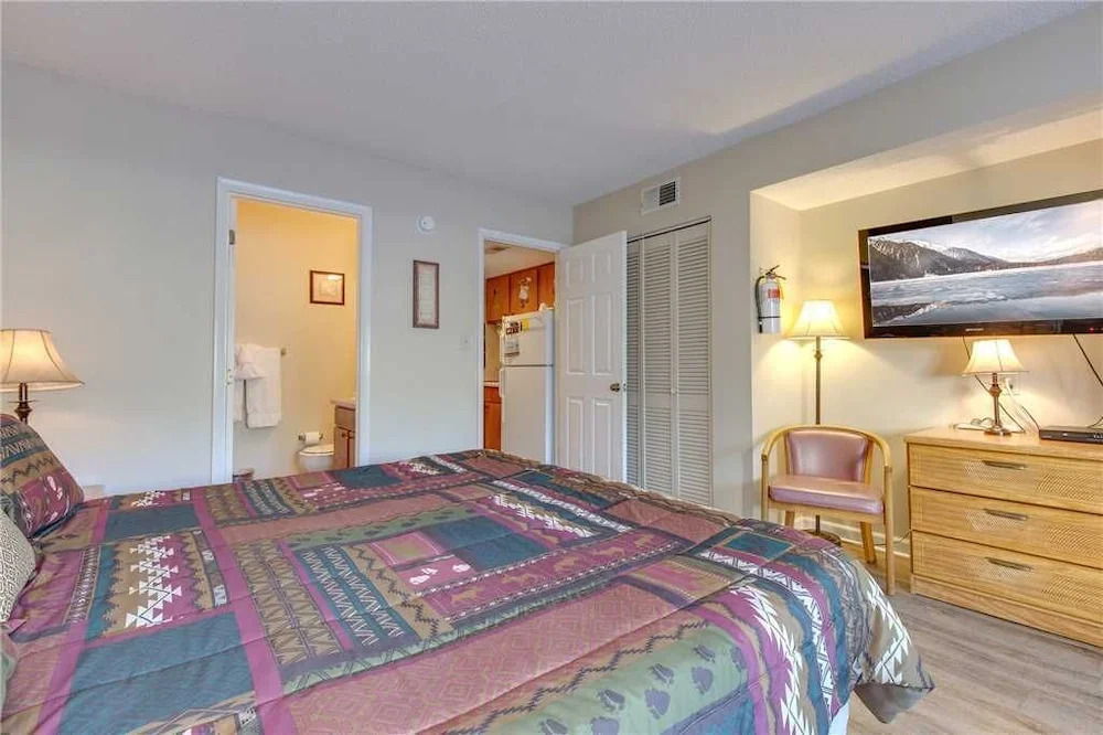 Laurel Inn 103 - One Bedroom Cabin