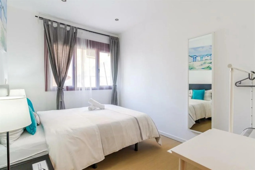 AYZ Javier Cabrini - Auto check-in property