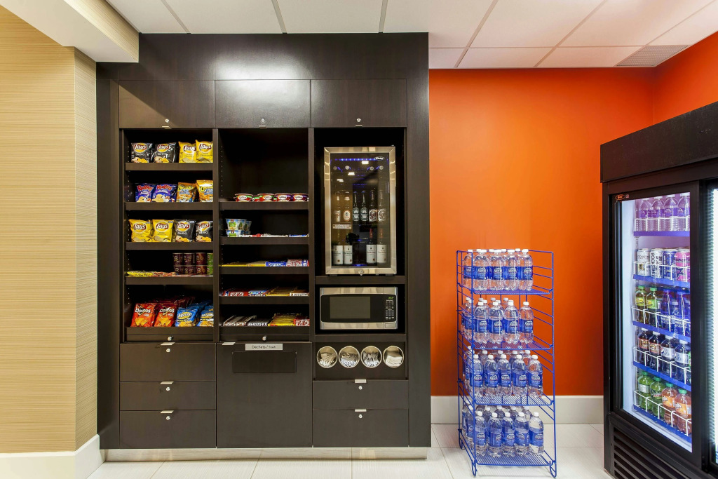 Courtyard by Marriott Montreal West Island/Baie D’Urfe
