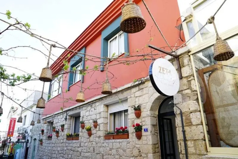 Monat Otel Alaçatı