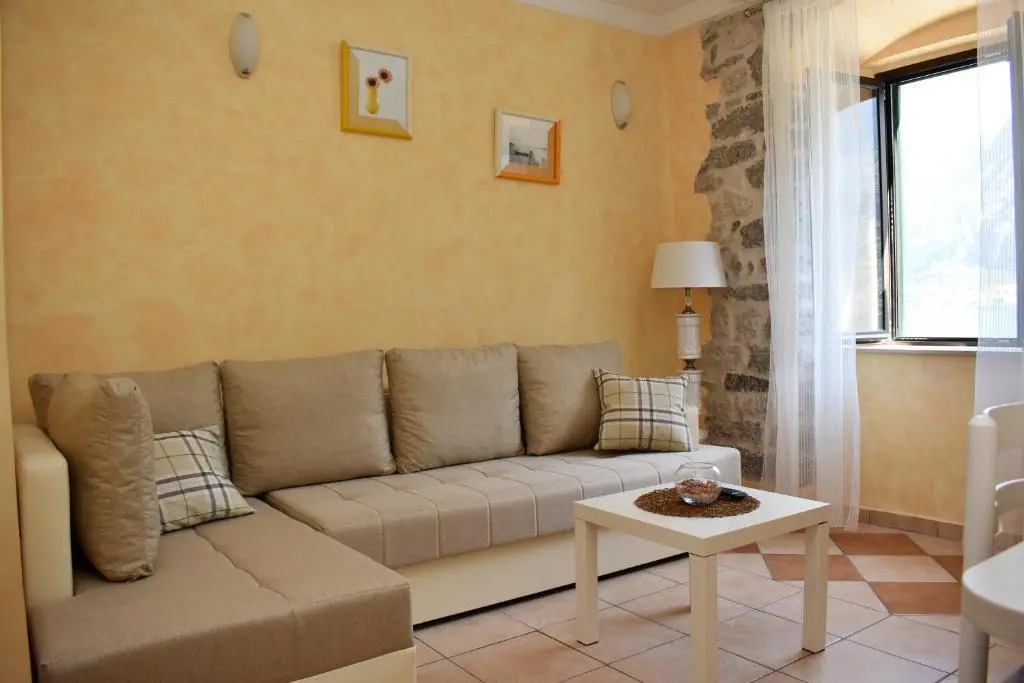 Lanterna Apartments