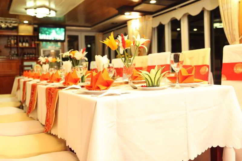 Halong Aurora Cruises