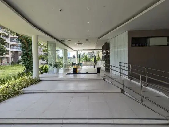 Chic Cozy Studio at Tambuli Residences Ocean View by Dominik Studio with Pool Balcony in Mactan