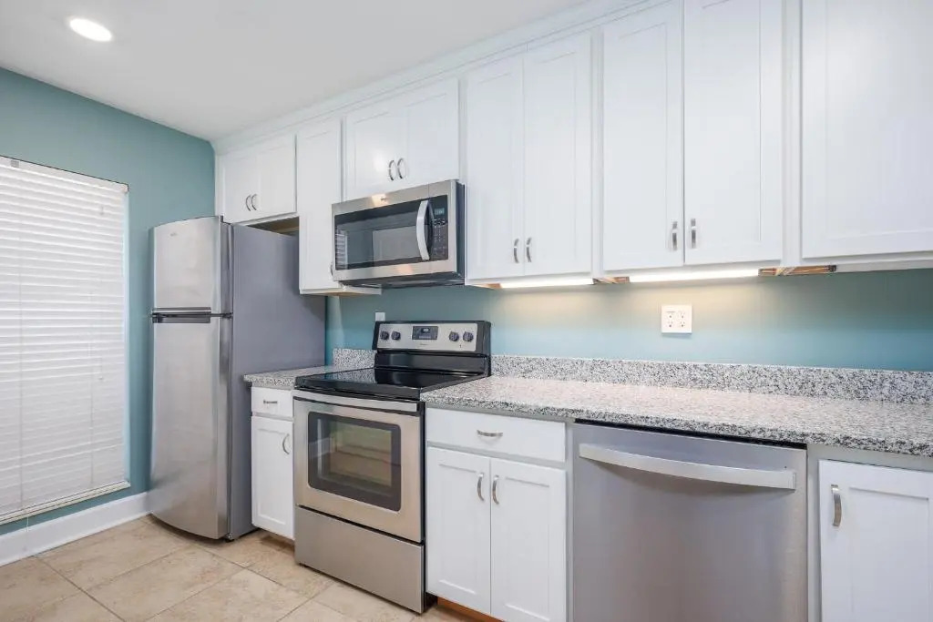 Sea Place 11205, 2 Bedrooms, Beach Front, Pool, Tennis, WiFi, Sleeps 6