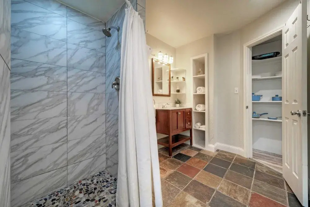 Golf Cart Zone, Walk or Ride to Beach Patio + BBQ Salty Sunshine #A