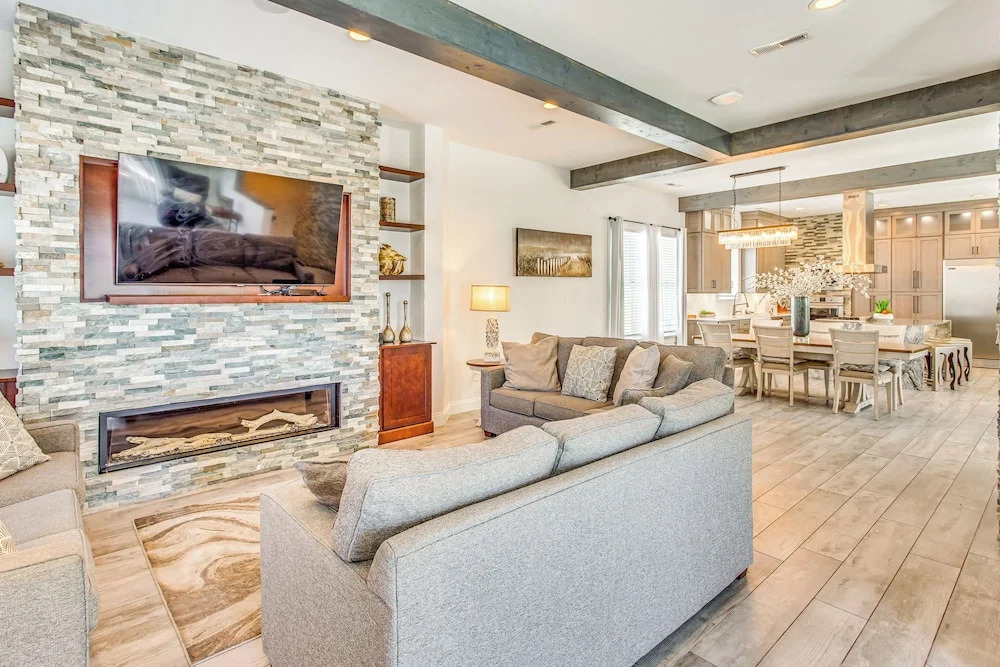 Walk to Ocean: Myrtle Beach House w/ Hot Tub