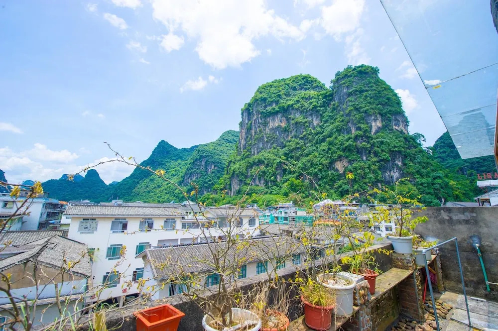 Taimei Hotel