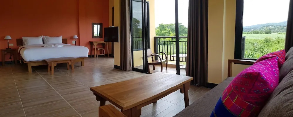Baan Sakuna Hotel