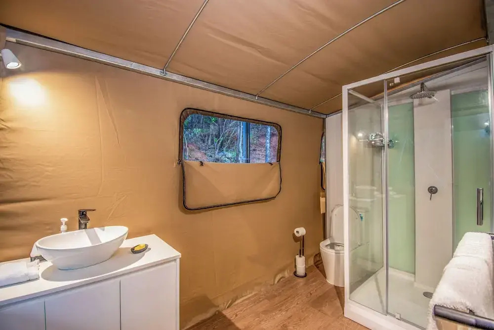 Magnetic Glamping
