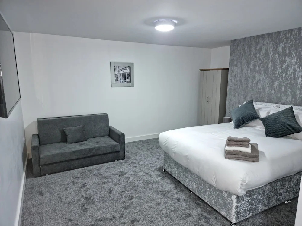 Frames Hotel