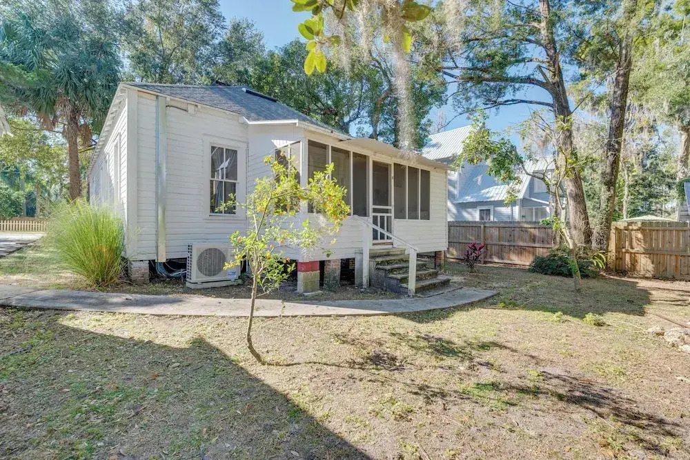 Charming 100-year-old Home < 1 Mi to Downtown