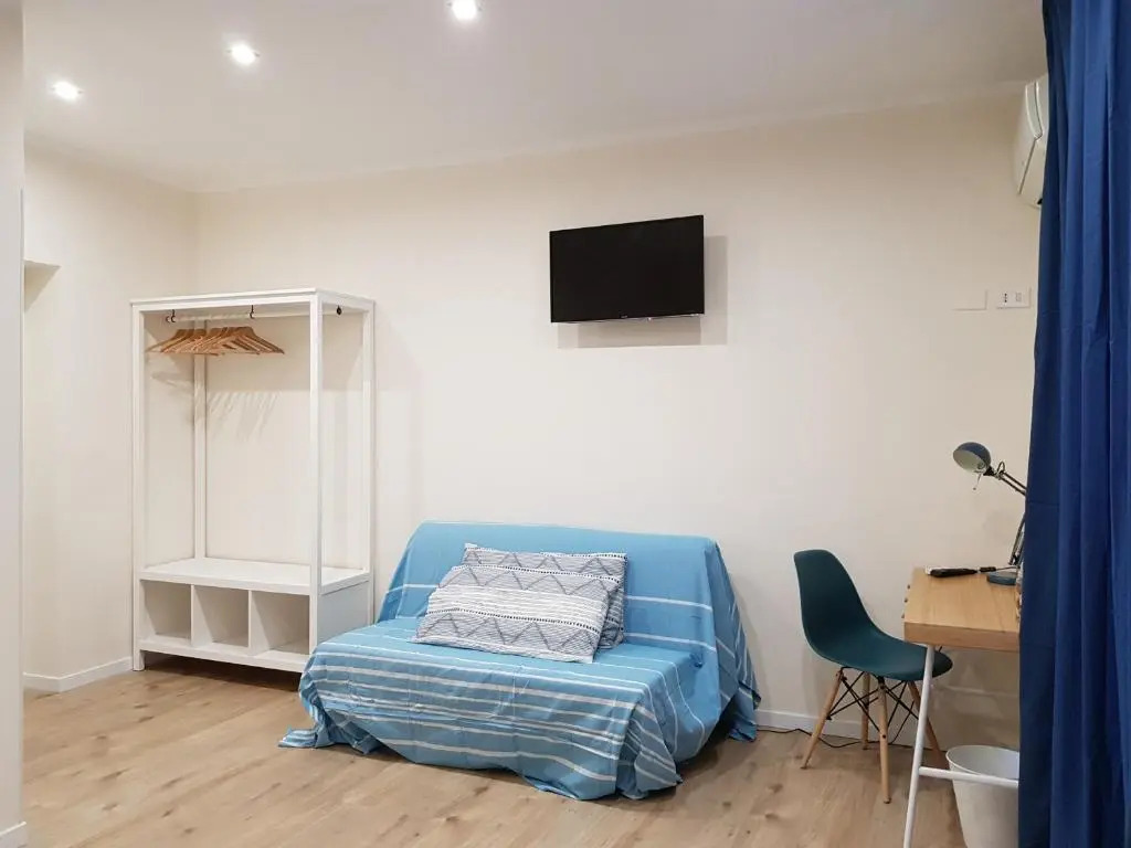 B&B Gisira