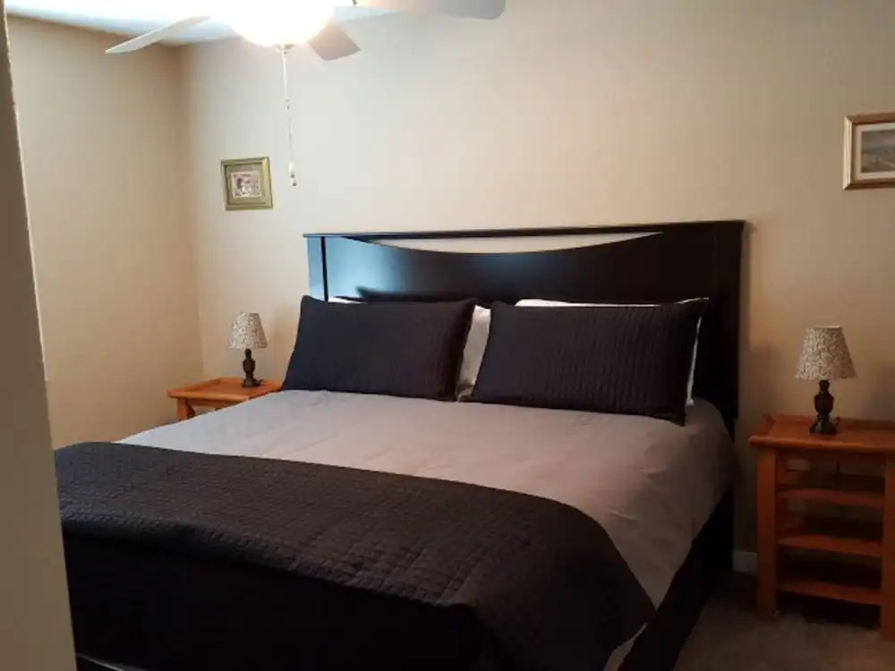 Marla And Larry Stevens 3 Bedroom Condo