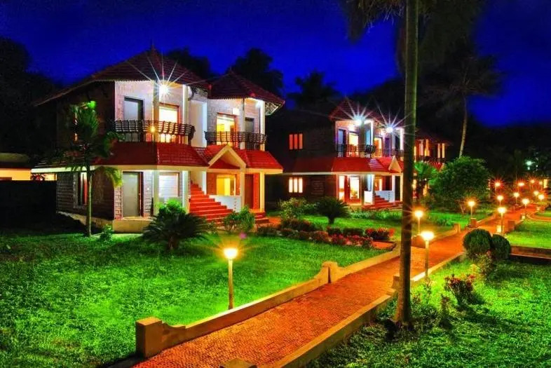 Leisure Vacations Gold Field Lake Resort, Kumarakom