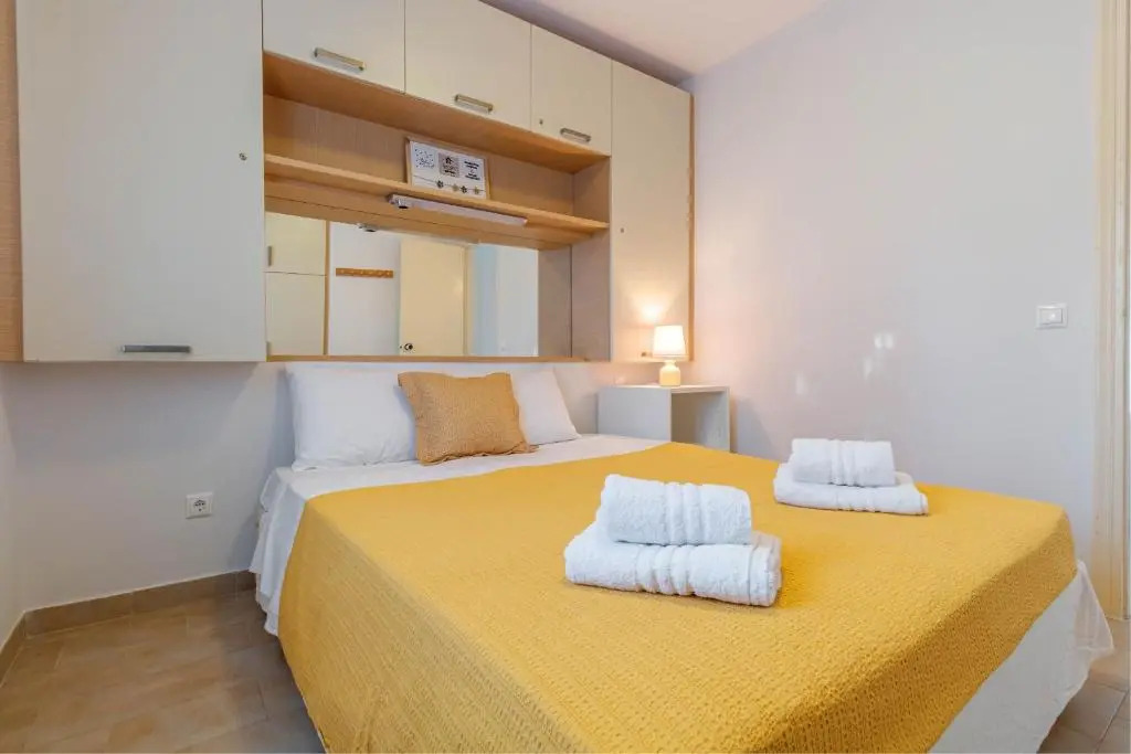 Glyfada New Era Home 120 Menigos Resort Apartments