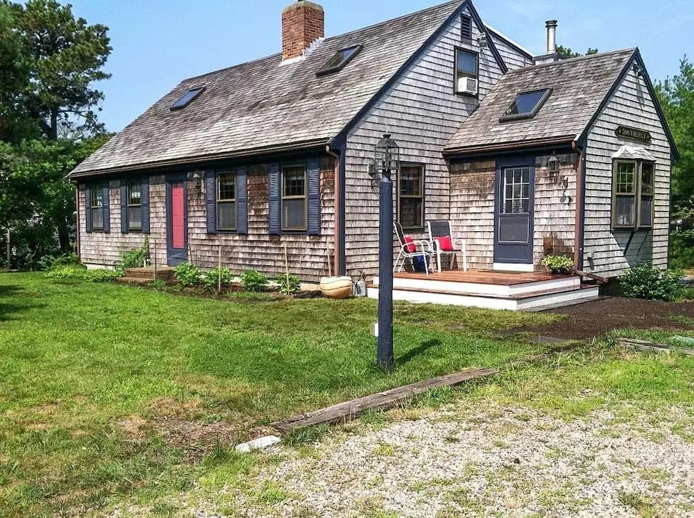 220 Bay View Road - Three Bedroom House
