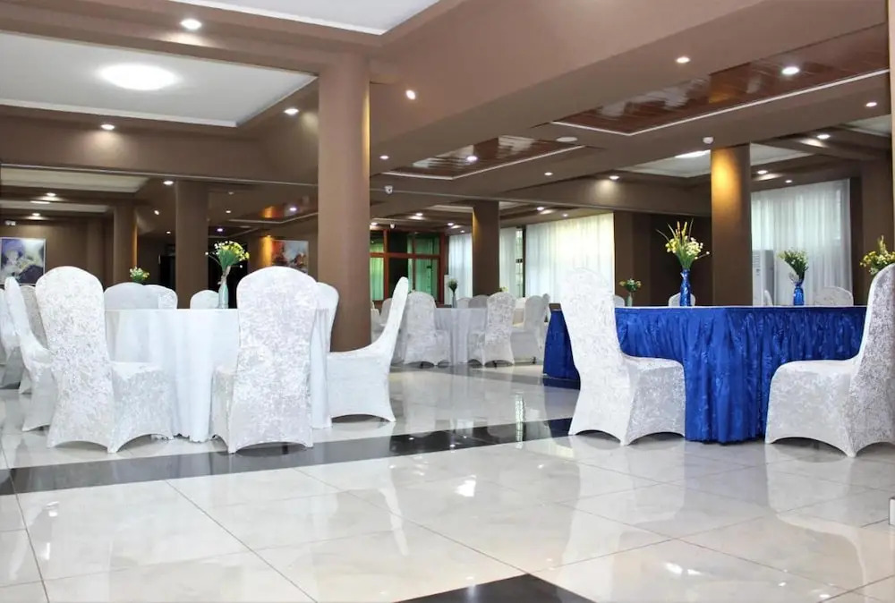 Hera Hotel