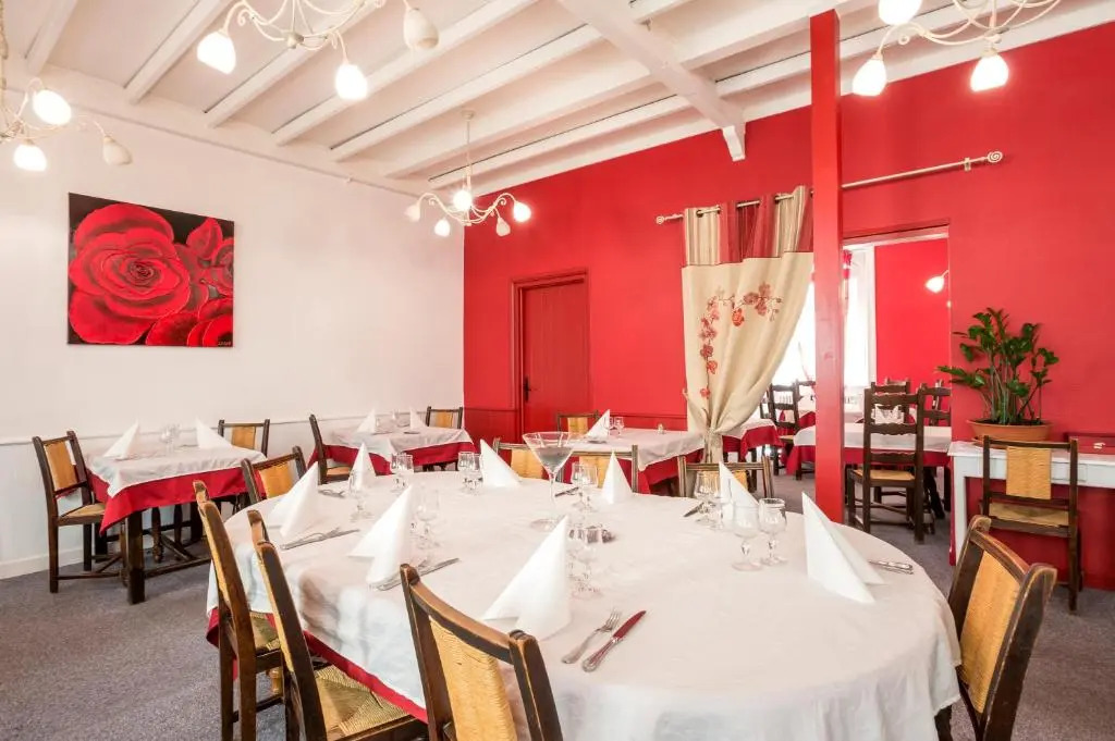 Logis Hotel Le Cygne