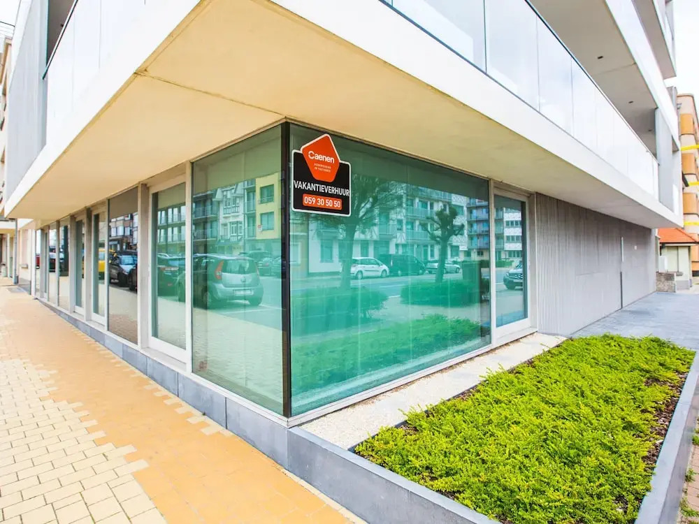 Apartment Within Walking Distance of the Beach