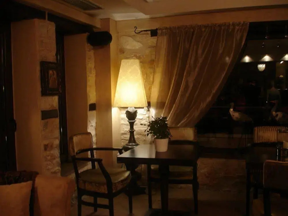 Alseides, The Home Experience