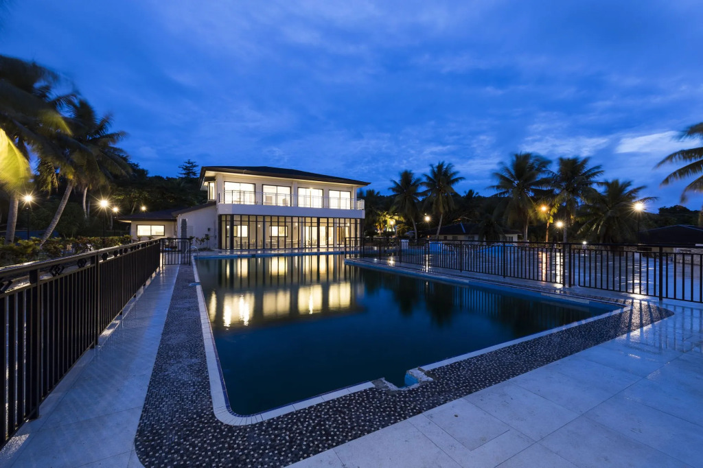 Pacific Palm Resort