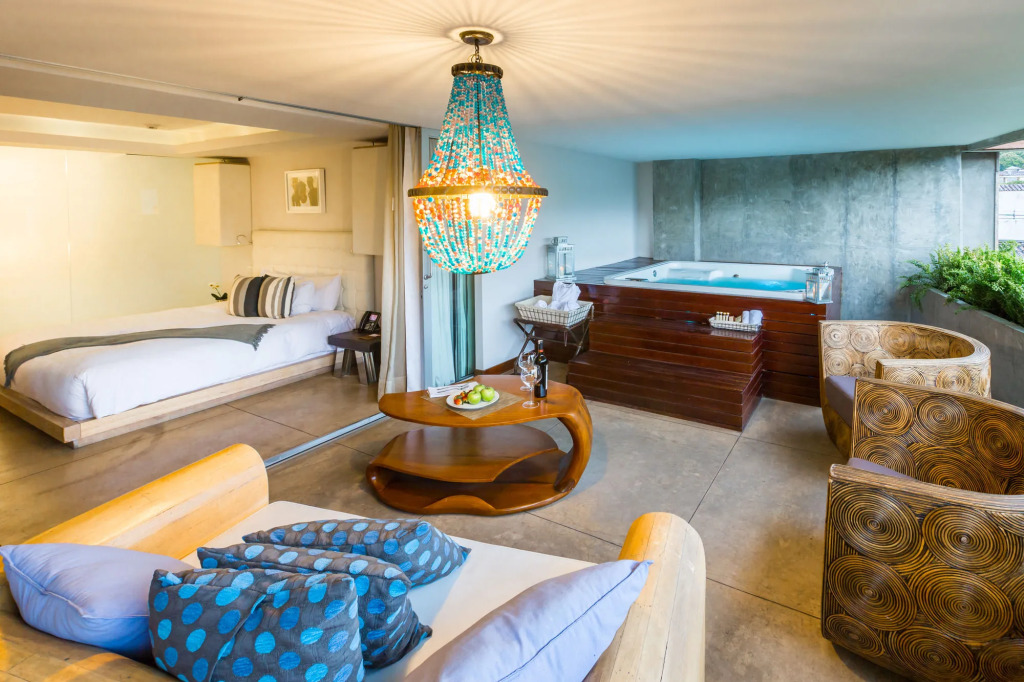 The Charlee Hotel