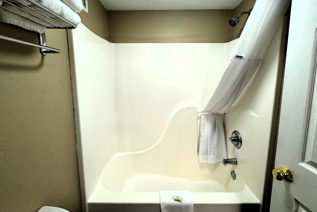 Super 8 by Wyndham Booneville