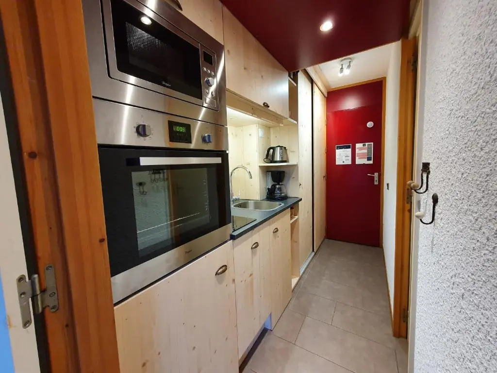 Appartement La Plagne, 1 pièce, 2 personnes - FR-1-353-12