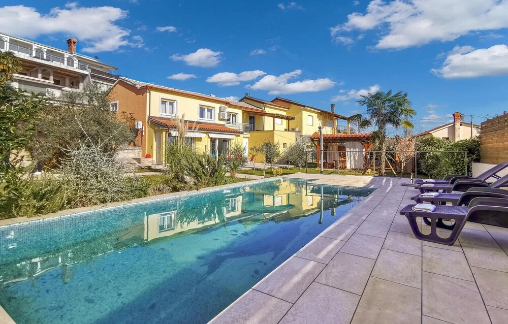 Nice Home in Opatija With Wifi and 4 Bedrooms