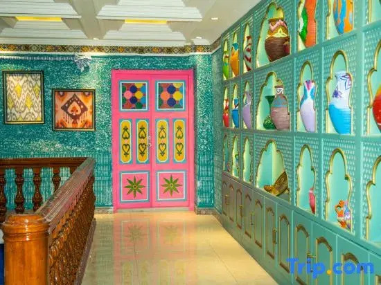 Kashi Old Town Laleh Palace Beautiful Stay