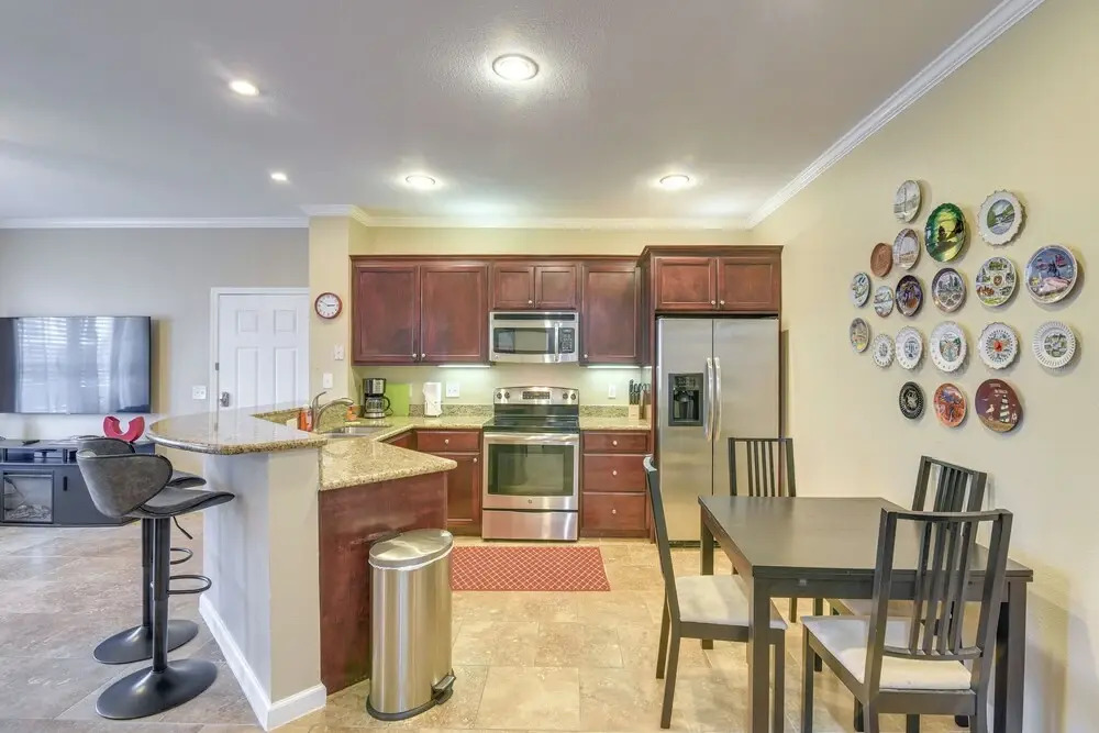 Steps to Beach & Seawall! Galveston Condo w/ Pool