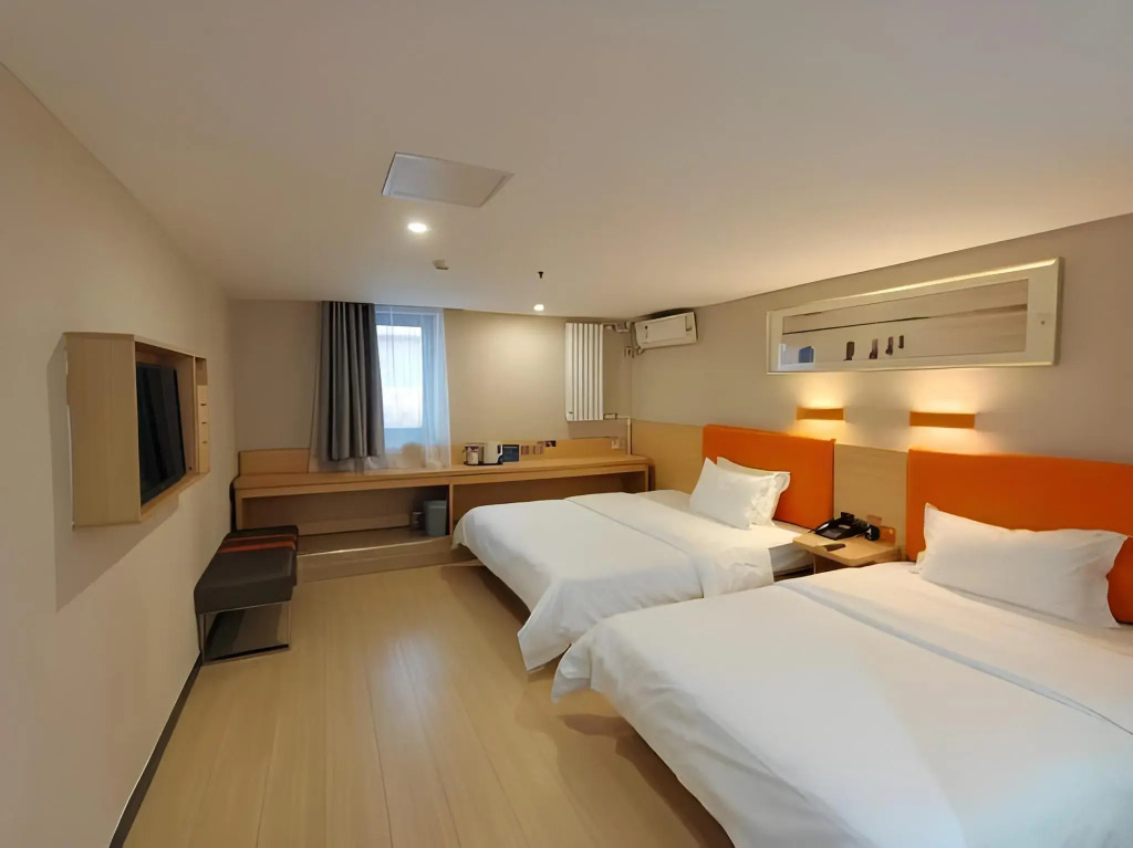 7 Days Inn Premium Beijing Dongzhimen Airport Express Station