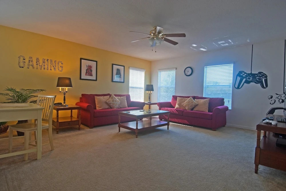 5 Bed Pool Home - 151 - Pet Friendly