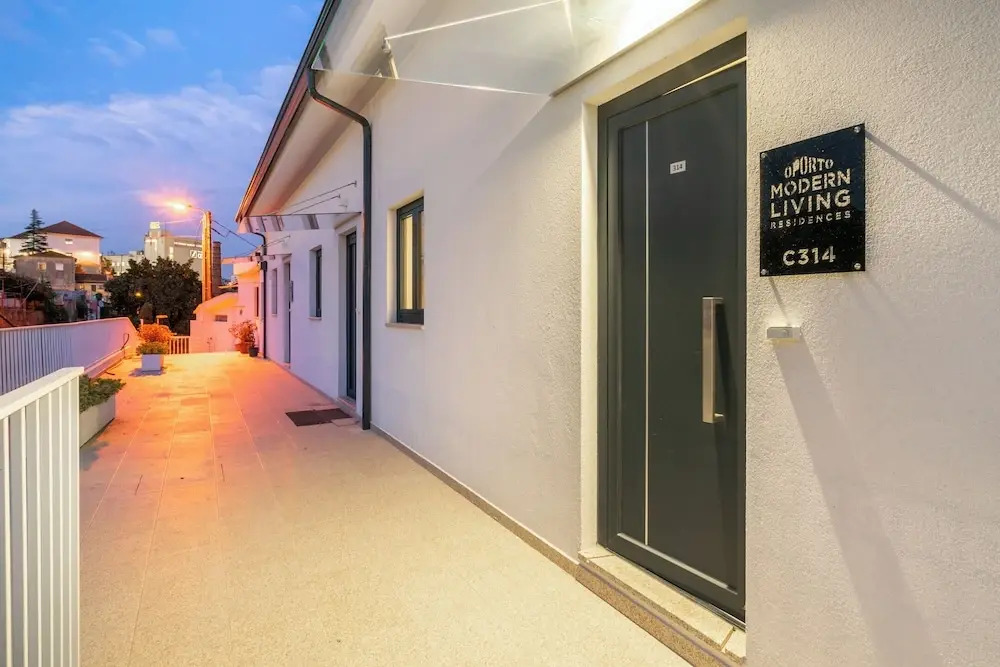 C314 Riverside View Premium Apartment w/ AC & Terrace