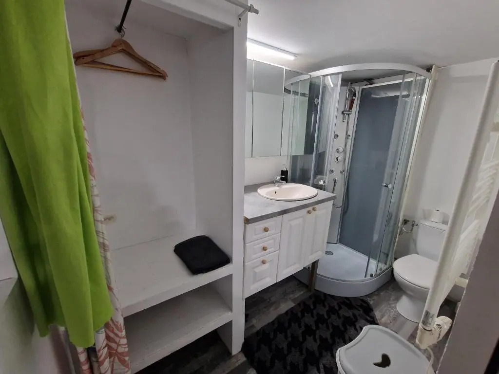 Studio quartier marais, terrasse en rez de jardin, netflix