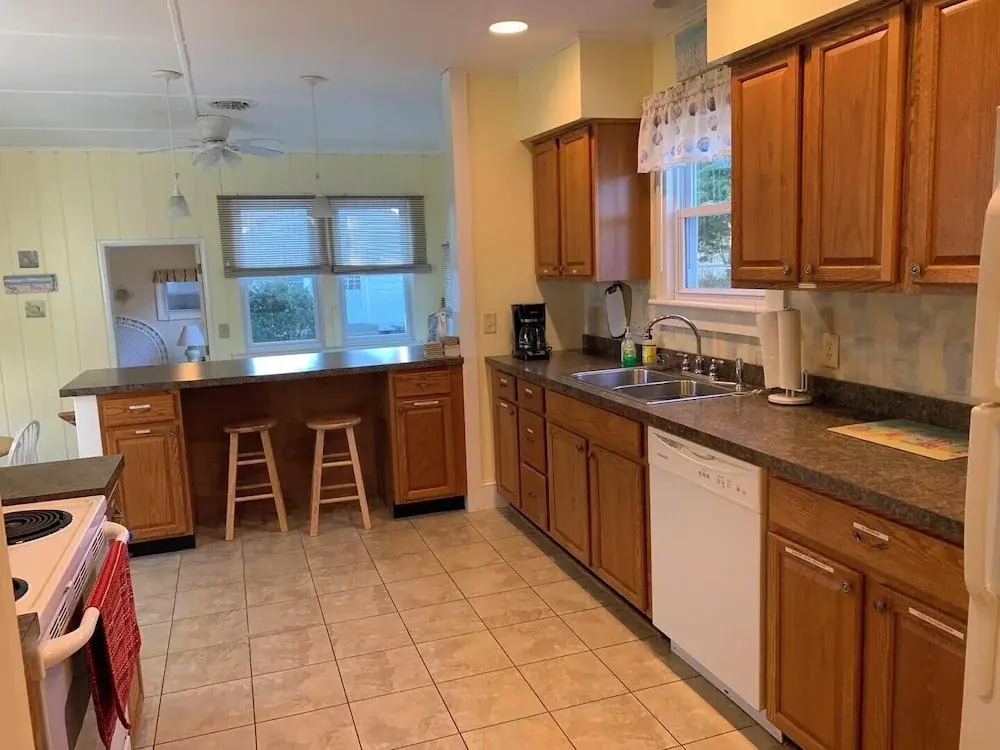 Laurel Street 212a