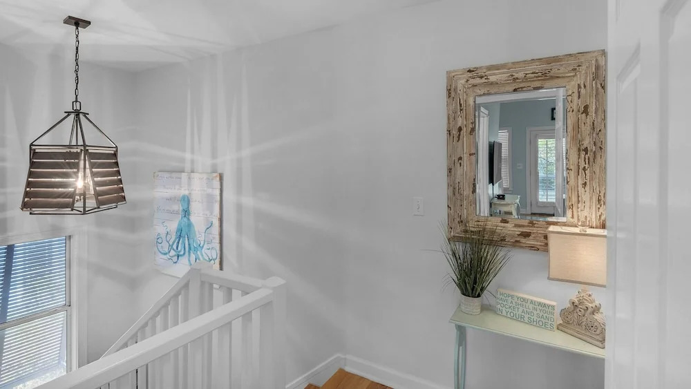 Classic Beach Home With Heated Private Pool - Sleeps 9