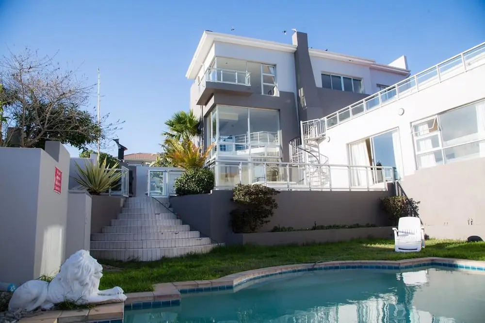 Casavalencia Guest House