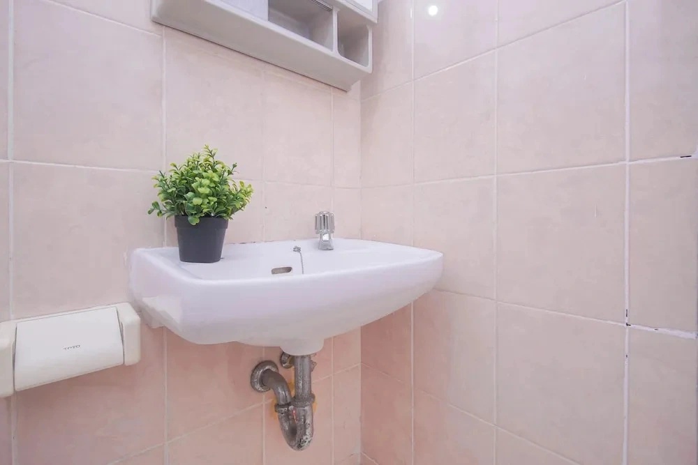 Comfortable And Homey 2Br At Apartment Green Bay Pluit