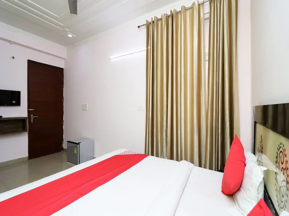 OYO 23412 Horizon Residency