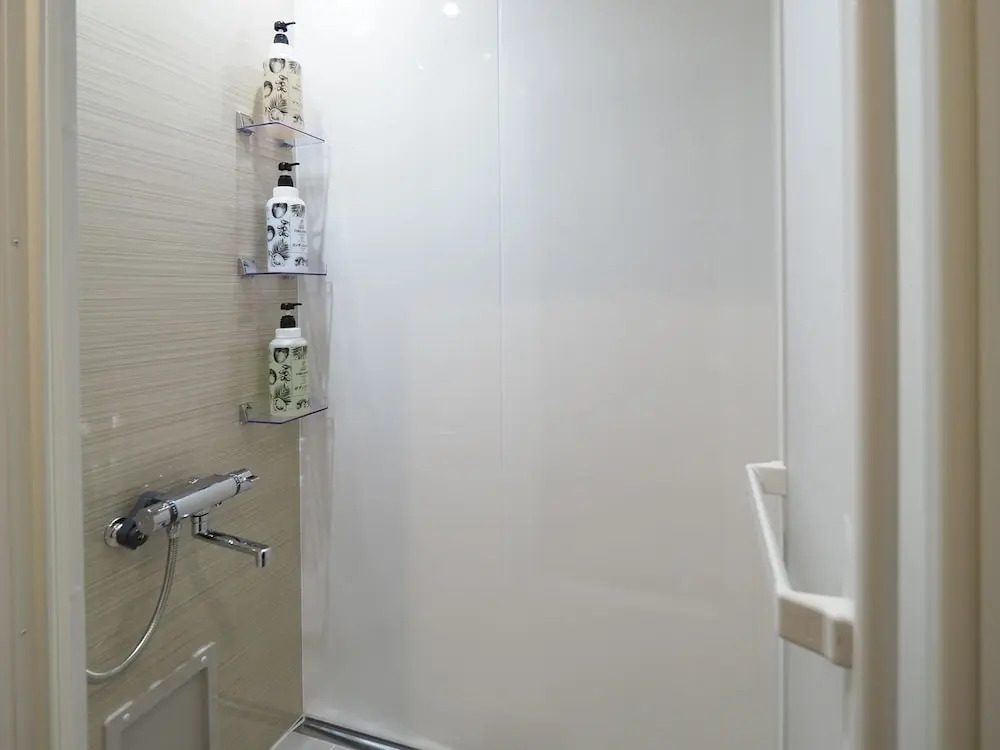 Leo Yu Capsule Hotel Funabashi