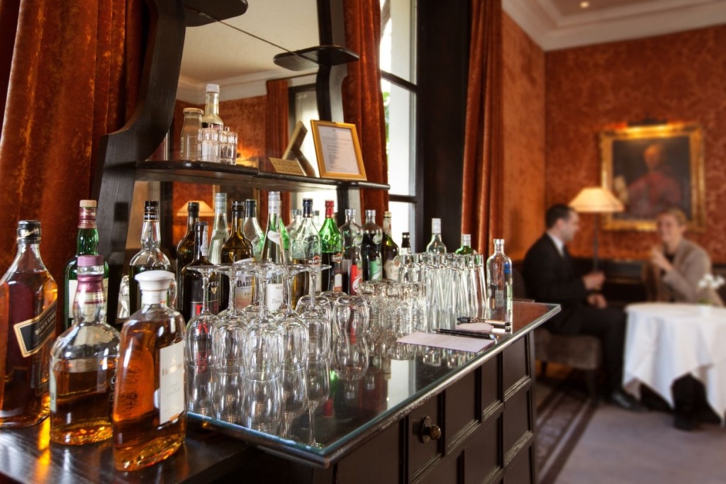 Le Pavillon de la Reine & Spa, Place des Vosges