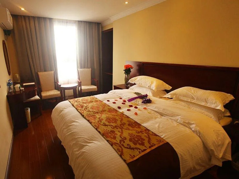 GreenTree Inn Shanghai Zhujing Town Donglin Temple Scenic Spot Jiankang Road Business Hotel